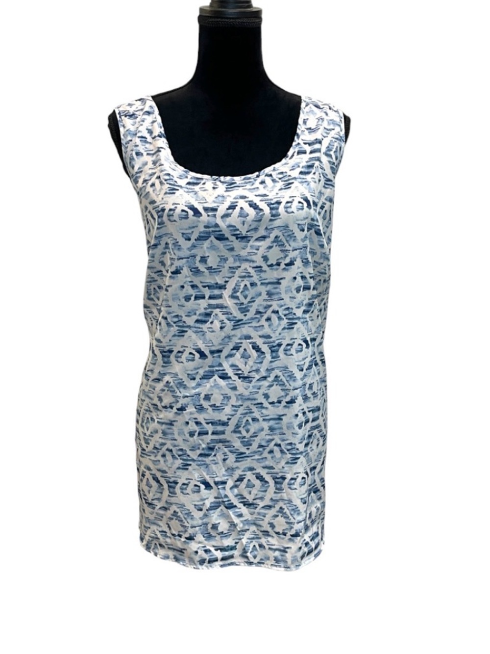 Faded Glory Blue & White Patterned Sleeveless Blouse - Picture 3 of 6